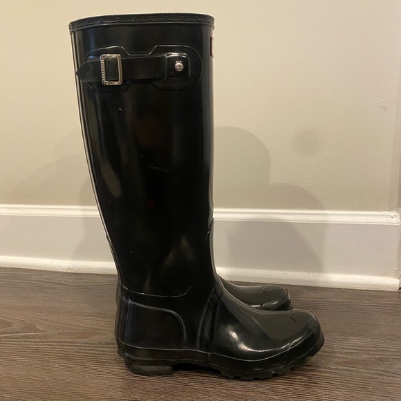 original tall gloss buckle strap rain boots - Picture 3 of 7